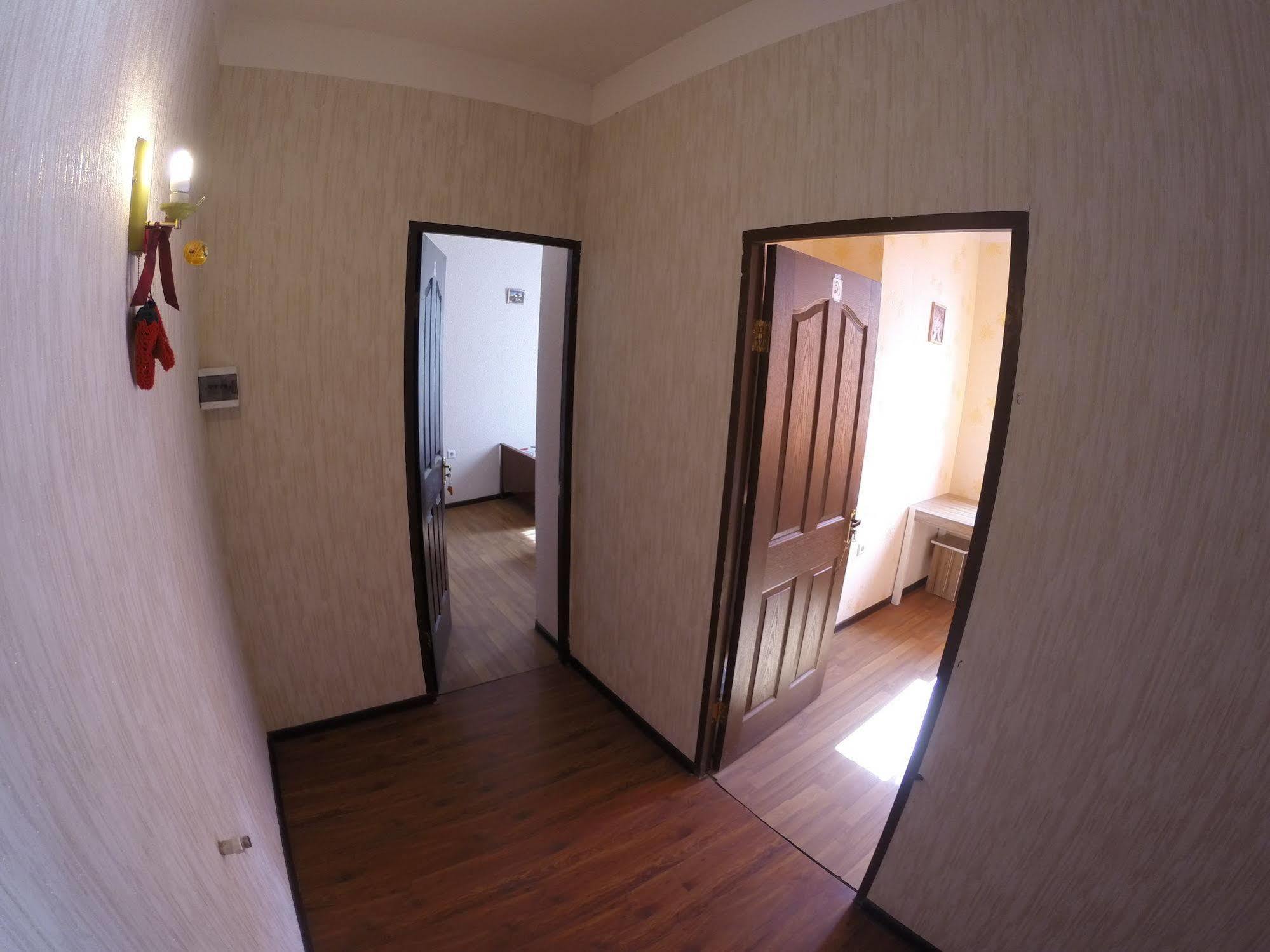 Glide Hostel Yerevan Exterior photo