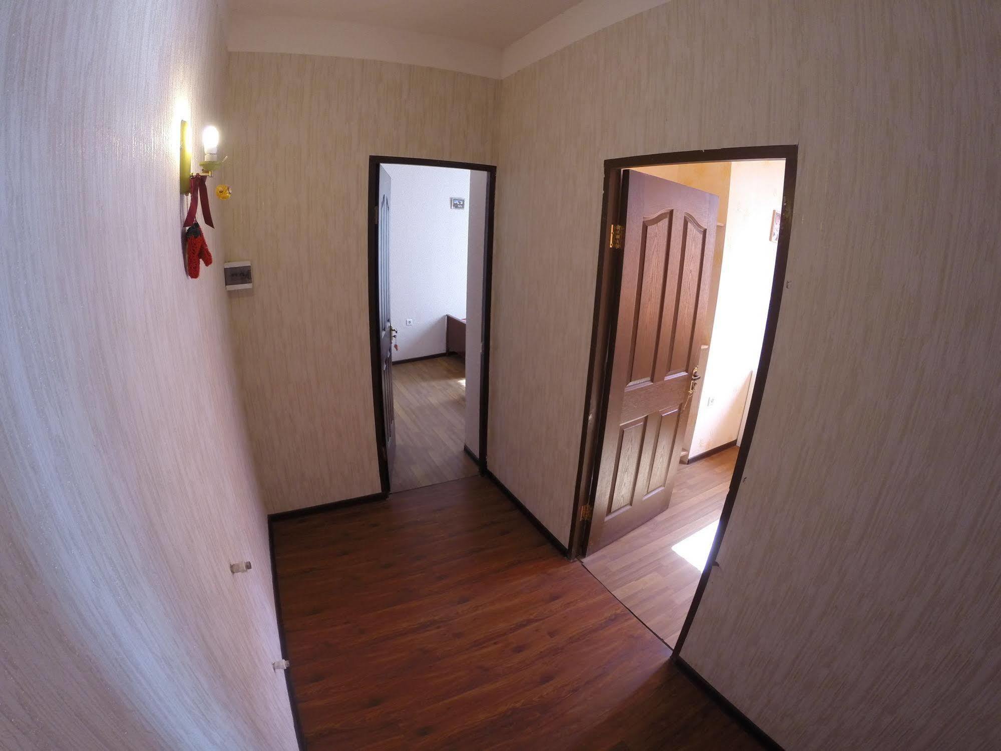Glide Hostel Yerevan Exterior photo